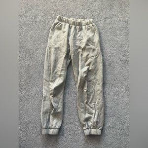 BRANDY MELVILLE GREY SWEATPANTS